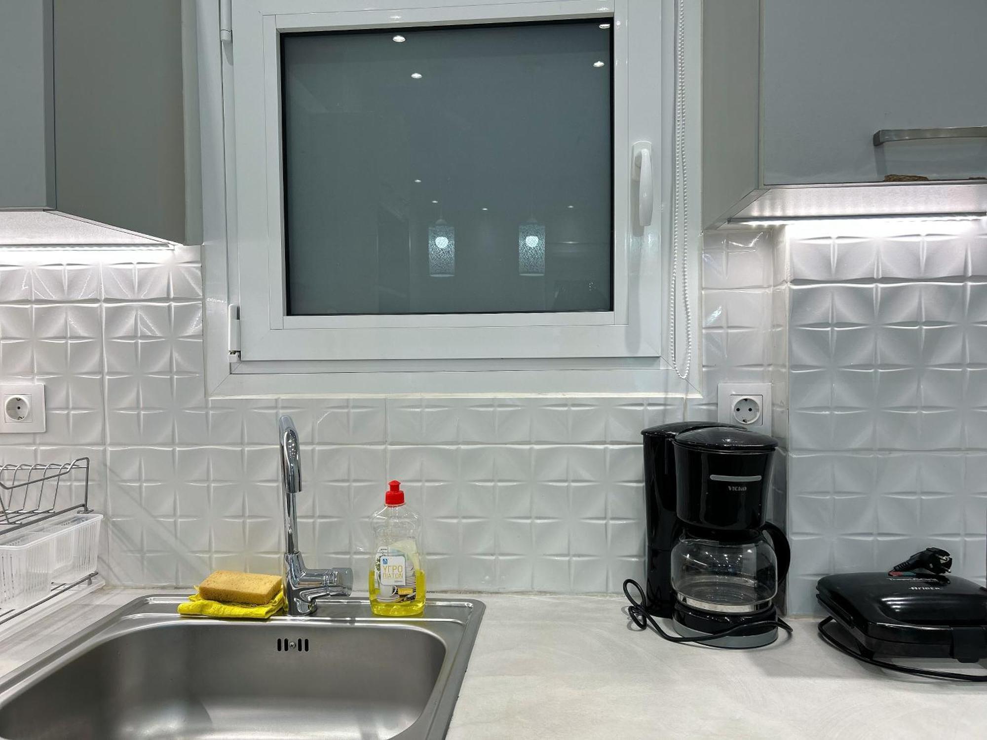 Near Acropolis New 2 Bedrooms Apt In Koukaki Athena Bagian luar foto