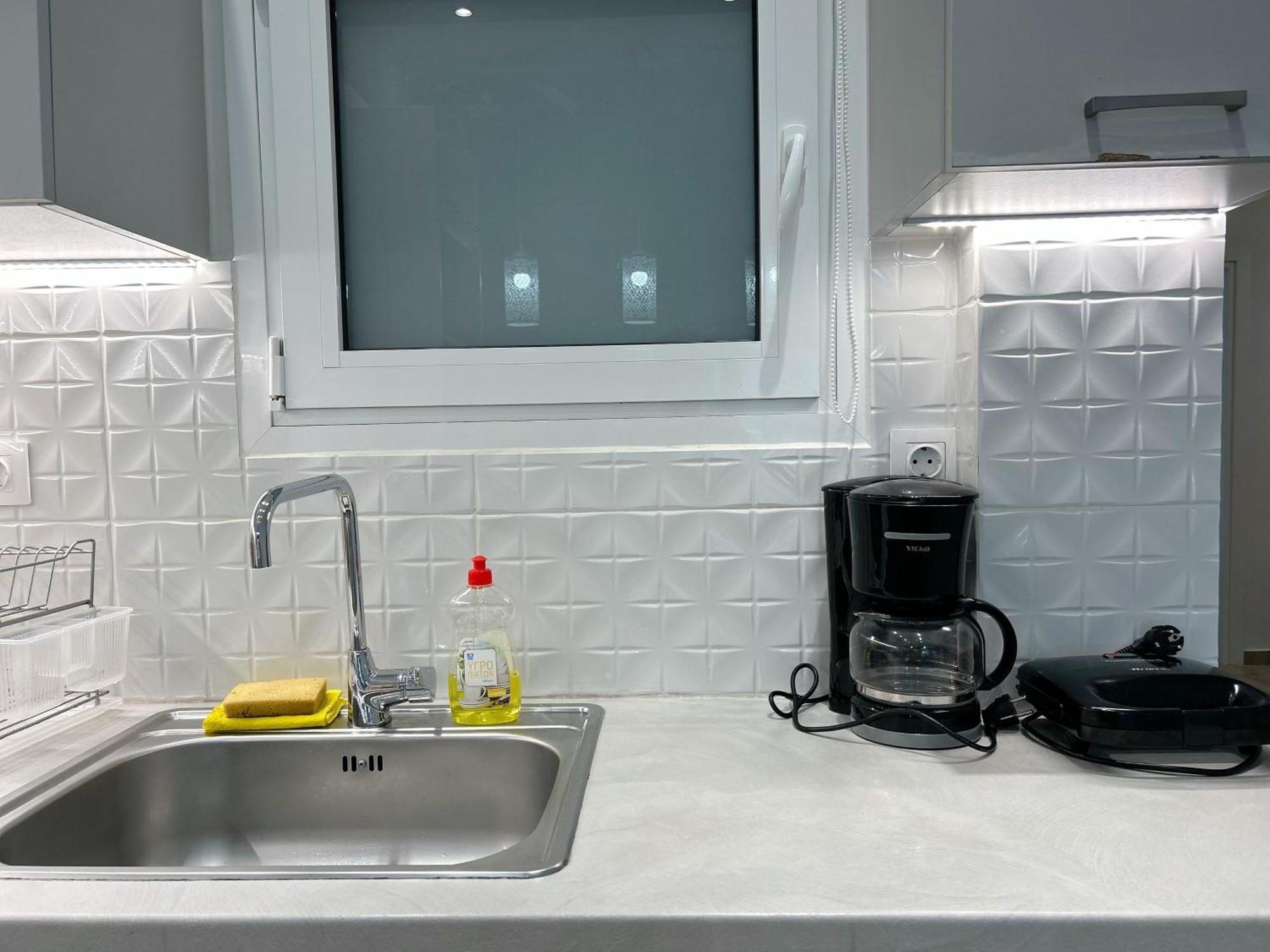 Near Acropolis New 2 Bedrooms Apt In Koukaki Athena Bagian luar foto